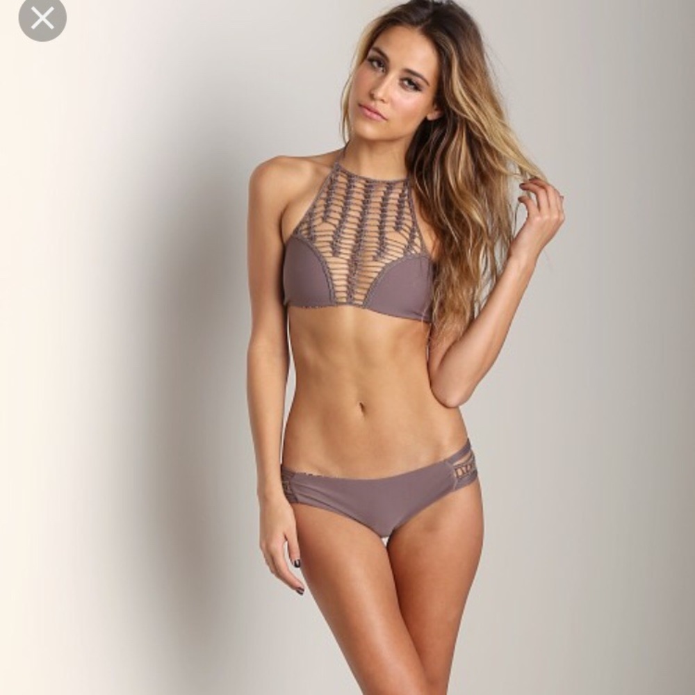 Acacia panama top in fig L